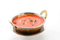 トマトベースでバター風味豊かなカレー