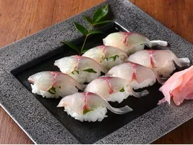 関さば寿司（8貫）