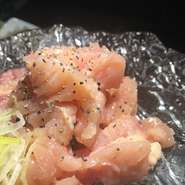 【特上ミノ】こだわりの国産だからこその旨さ！
第1の胃袋、切り開いた形が蓑(みの)傘に似ていることから「ミノ」と呼ばれます。