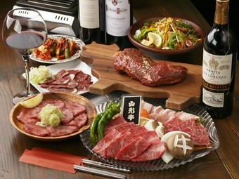 平日にみんなでワイワイ！飲み放題付き！
そして優雅に焼肉女子会はいかがでしょうか！