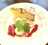 オリジナルの手作りデザート
常時6~8種類そろえております