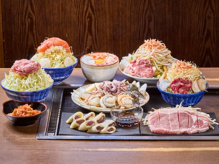 各種宴会には、2時間飲み放題付きのコースを