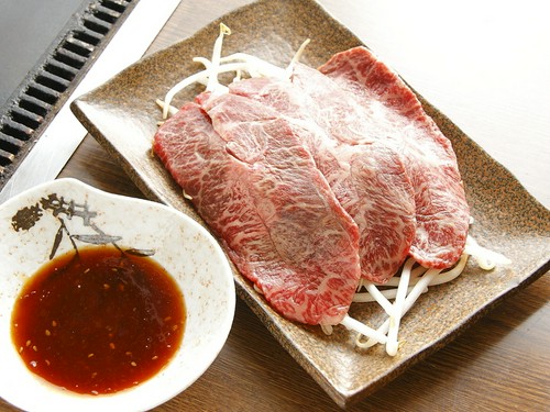 肉の旨みがしっかりと堪能できる、上カルビ焼き