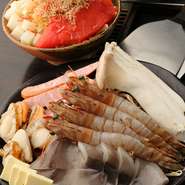 ※コースは3名様より承ります。
※前日までに要予約。
※表示は1テーブル4名様の例です。人数により内容が変わります。
