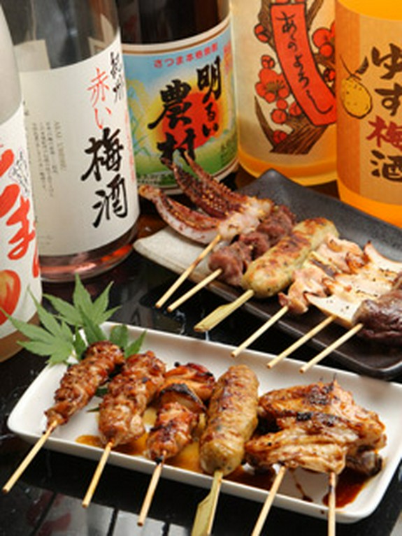 備長炭で焼く当店自慢の焼き鳥