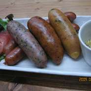 5種類のソーセージ盛り合わせ 