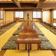 大きなお座敷席もございます。お子様連れや団体様にもおすすめ。