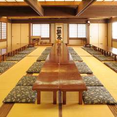 大きなお座敷席もございます。お子様連れや団体様にもおすすめ。