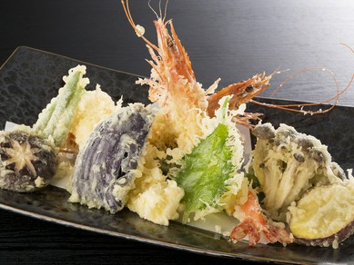 老舗の天ぷら、とんかつを味わいながら春先のご宴会
