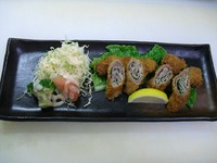 黒豚の肩ロースをスライスにして、中に大葉を挟んで巻きました。フライにしても美味しい☆☆