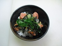 鮭・梅・明太子・昆布*写真は、明太子茶漬け