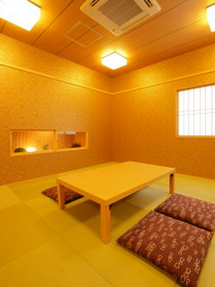 2階の個室は接待に最適