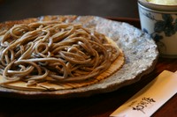 そば粉のみで打った十割そば！
