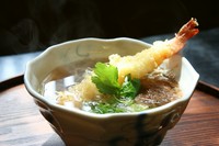 存在感のあるプリプリの大えびを揚げたてでどうぞ。
おろし付も別途設定あります。