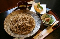 ざるそばorかけそば＋ミニサラダ＋ミニ天ぷら＋抹茶アイス