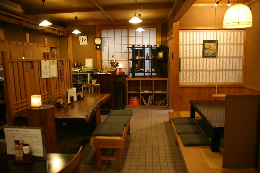 どこか懐かしい雰囲気の店内