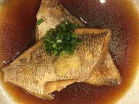 こちらの料理は他の定食にも一皿税込530円でトッピングできます。