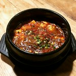 あごすけ特性の薬膳辣油と山椒の効いた激辛麻婆豆腐
辛味は調整できます。