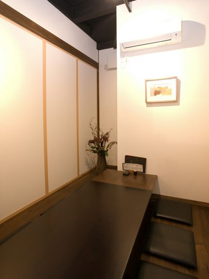 8名様の個室。他にも人数に合わせた個室がご用意できます。