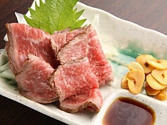 自家製黒毛和牛タタキ