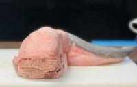タタキ、ネギ塩炒めでお召し上がりください。