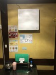 光触媒と次亜塩素酸水で店内は空間除菌しています。