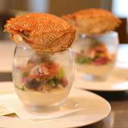 北海道毛蟹のフラン　　　コース料理より