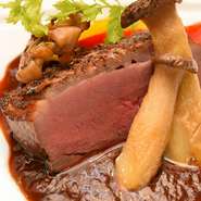 鴨のロースト　　コース料理より