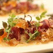 桜肉のカルパッチョ　　　　コース料理より