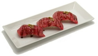 和牛炙り寿司（3カン）