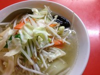 野菜たっぷりあっさりラーメン
常連様に人気です！
