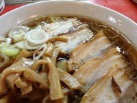 じっくり煮込んだ自家製チャーシュー
鶏ガラ醤油系のスープと良く合います！！