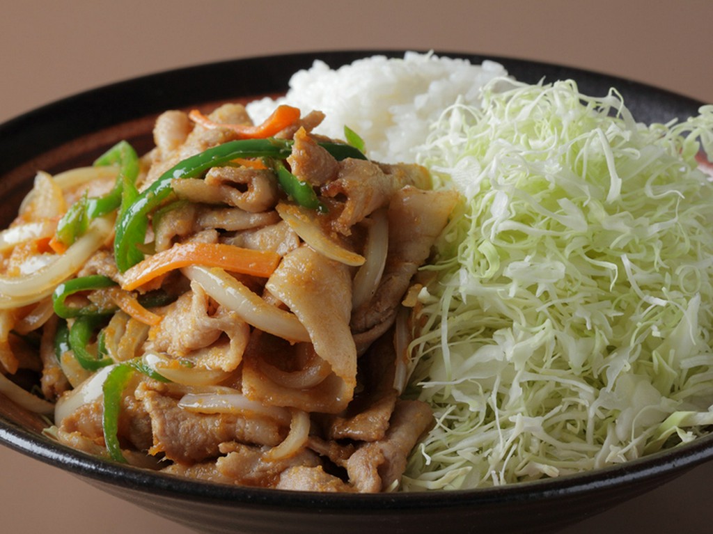 ボリューム満点の麺類から、本格中華までお得に楽しめます