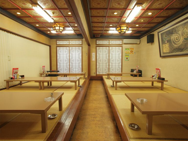 ご宴会にお勧めのお座敷席は、最大60名様がお寛ぎ頂けます。