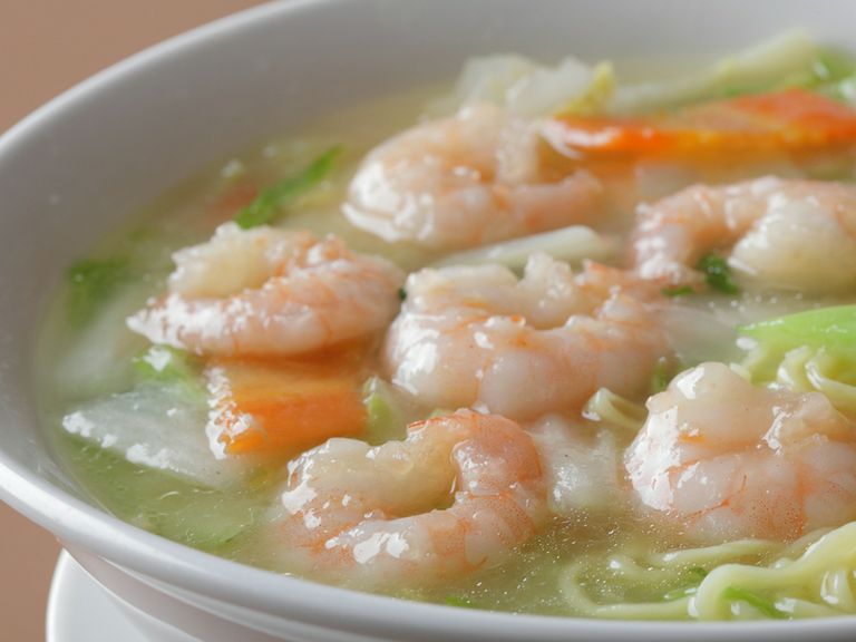 たっぷり入った海老はぷりぷりの食感。海老タンメン 850円