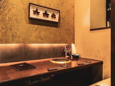 カップルに人気のベンチシート