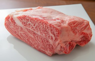 ランクは“特産”にこだわった松阪牛の様々な部位を提供