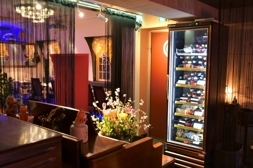 充実のワインは、200種類以上。今日の一本が必ず見つかります。