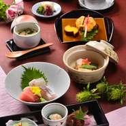 ※接待・歓送迎会など多様にご利用いただけます
※ご利用は2名様より16名様まで　前日18：00迄の要予約　
※ランチタイムも状況により承りますのでお問合せください。
