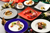 大手堀のライトアップを楽しみながら、大切な人とお過ごしください。
【日時】2025年12月24日~25日
【時間】18:00~
【料金】クリスマスディナー お一人様 12,500円(税込)