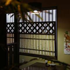 個室感のある県外の方にも、人気の掘りごたつ席
