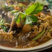 うつぼ玉子とじ