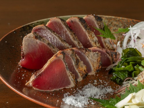 カツオタタキ（生鰹使用）