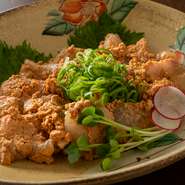 ※季節や仕入れ状況により変更になります。掲載内容は一例です

太刀魚塩焼き 900円
ドロメ 600円
地ガキ天ぷら 900円
松茸お吸い物 900円
松茸天ぷら 1100円
小イカ天ぷら 900円
カニ鍋 14000円
つぶ貝煮つけ 1200円
天然あゆ物部川産塩焼き 1000円
あん肝 900円
白身魚のめんたい和え 980円
白身魚のあんきも和え 1300円
海鮮チリソース 900円
もろみきゅうり 320円
スイートコーン天ぷら 720円
豚生姜焼き 800円