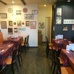 明るい雰囲気の店内です