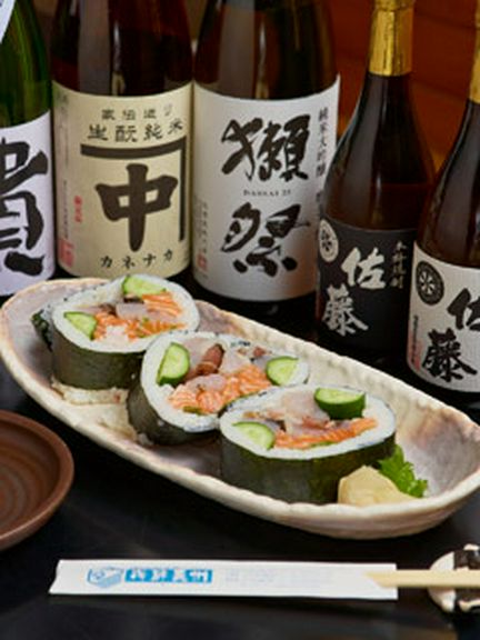 地元の食材と新鮮さにこだわった活魚が楽しめる海鮮酒場