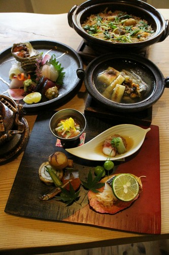 京料理をベースにした本格日本料理をどうぞ。