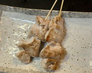 柔らかく、風味豊かな部位です。柚子胡椒との相性も抜群！