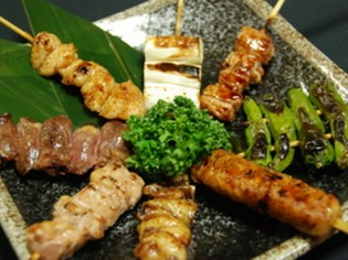 その日に食べてほしい一本を店主が厳選『鶏炎8本コース』