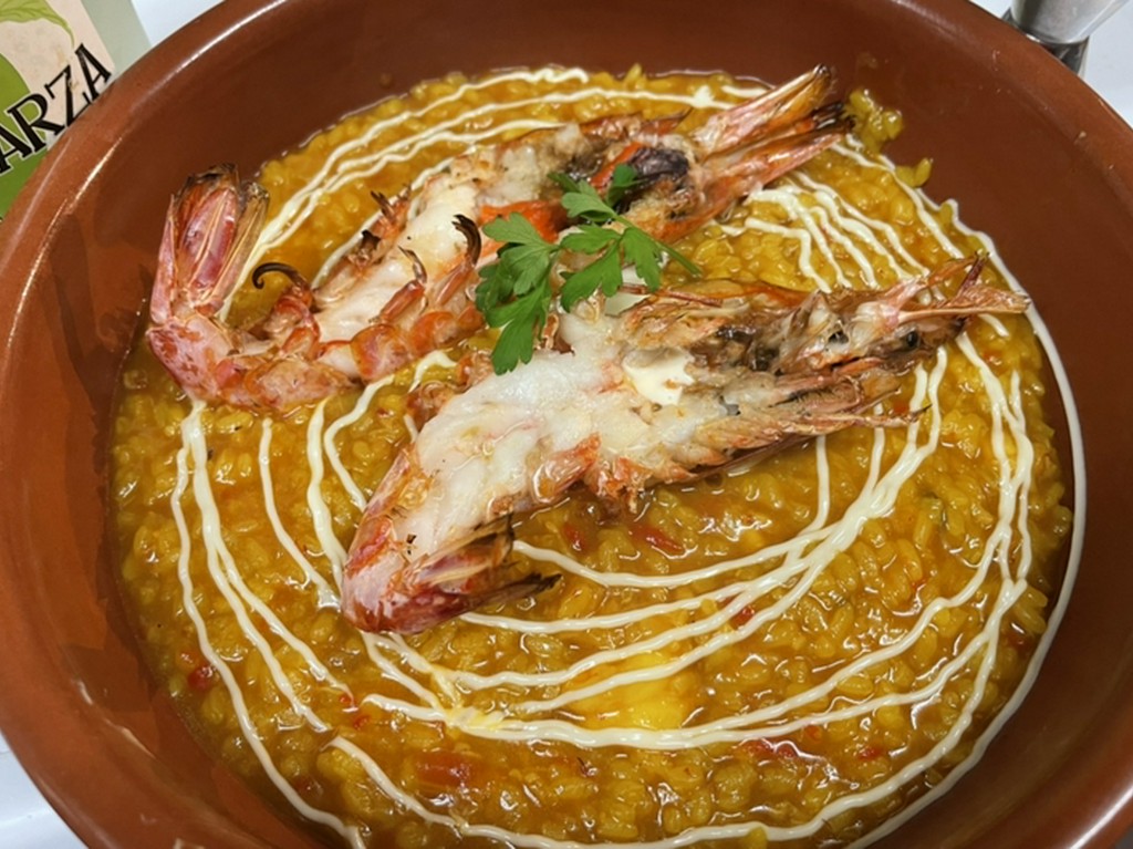 魚介のパエージャ